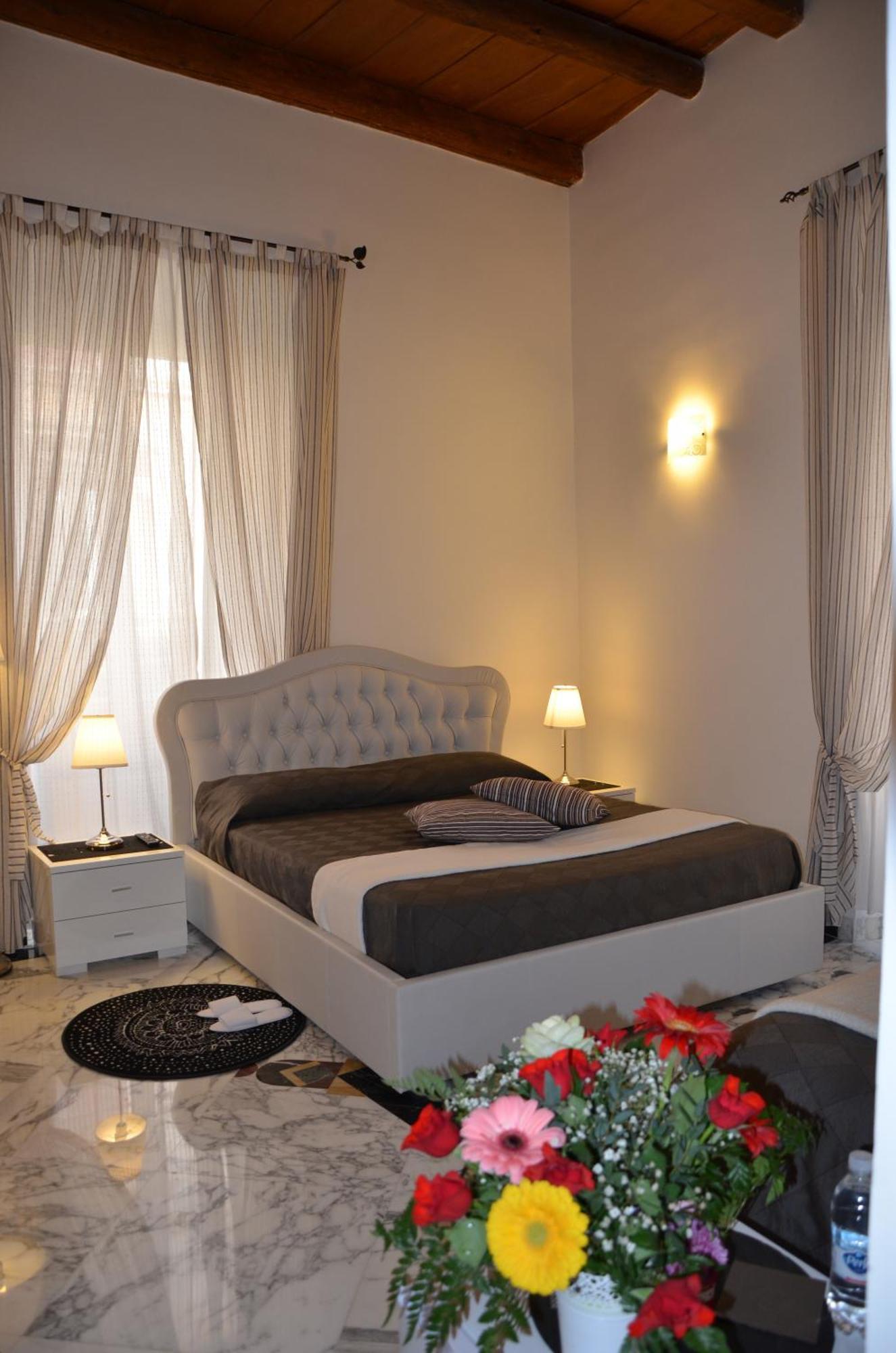 Mytimerome Room photo
