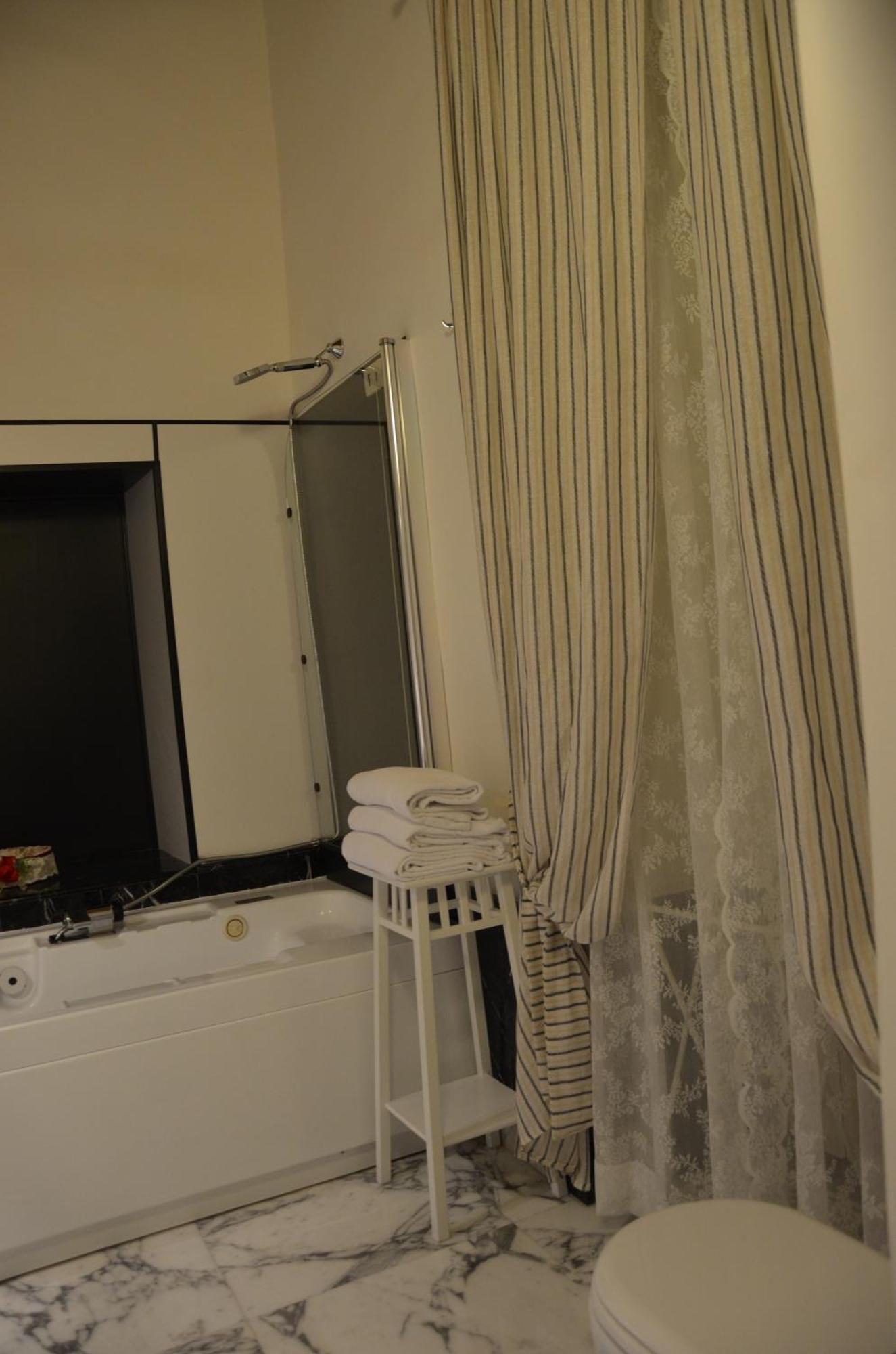 Mytimerome Room photo